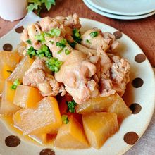 炊飯器でトロトロ・やわらか♡手羽元と大根の中華煮込み