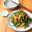 野菜を食べて健康に＊ほうれん草とにんじんの胡麻和え