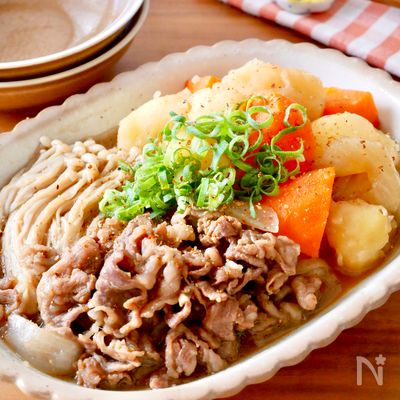 【七味香る牛すき風肉じゃが】定番の煮物♪