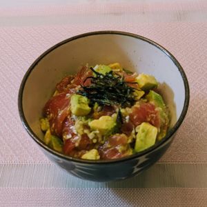 𝔂𝓾𝓶𝓲🍓の作ってみた!投稿(ご飯が進む！ねぎ塩アボまぐろ丼)