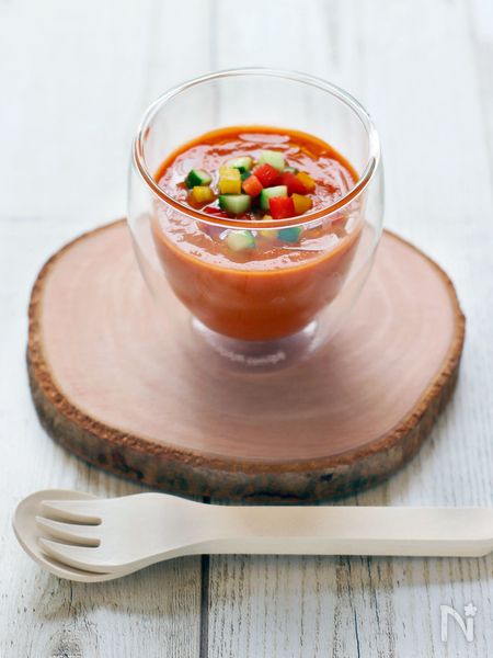 涼しげで夏にぴったり 冷製トマトスープ ガスパチョ とアレンジレシピ レシピサイト Nadia ナディア プロの料理家のおいしいレシピ