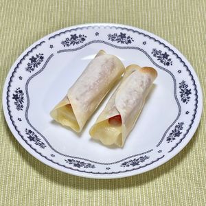 キャピタンの作ってみた!投稿(材料4つ！トースターでパリもち♡「カニカマ餅チーズ棒餃子」)