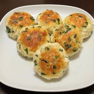 えり🥀の作ってみた!投稿(ふわふわ♡【はんぺんと豆腐の大葉味噌焼き】お弁当にも◎)