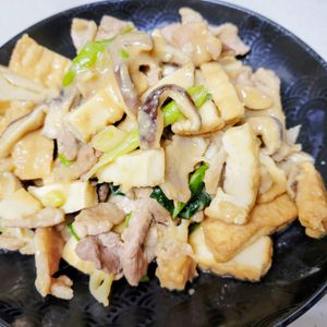 Tethuの作ってみた!投稿(＊豚肉と絹厚揚げと長ねぎとしいたけの甘味噌マヨ炒め＊)