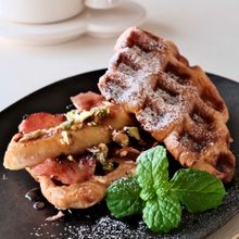 【甘じょっぱい幸せ】簡単クロッフルで作るエルビスサンド