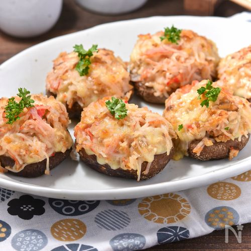 しいたけのカニカマチーズ焼き｜旨味がジュワッ！10分おつまみ