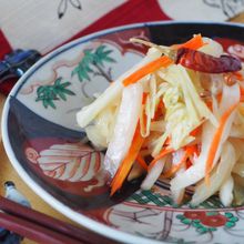 残りがちな白菜の芯活用＊白菜の芯で中華風漬物【辣白菜】