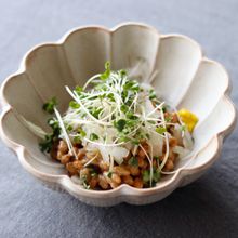 スプラウトと玉ねぎ入り納豆