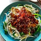 夏バテさよなら！もやしとほうれん草の肉味噌サラダ