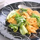 【３分で完成！】ふわふわ卵とレタスの中華風炒め