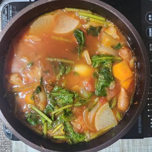 とももの作ってみた!投稿(野菜が甘い♡【ごろっと野菜のポトフ風トマトスープ】洋風献立に)