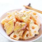 簡単デリ風！【さつまいもと蓮根のオーロラサラダ】和えるだけ♪