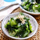 シンプルだけど無限に食べれる！『きゅうりとわかめの酢の物』