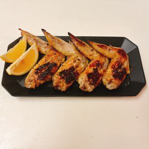りんの作ってみた!投稿(鶏手羽先の塩ガーリック焼き)