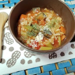 M＊Pの作ってみた!投稿(1杯でととのう♡もち麦とえのきの腸活ミネストローネ)