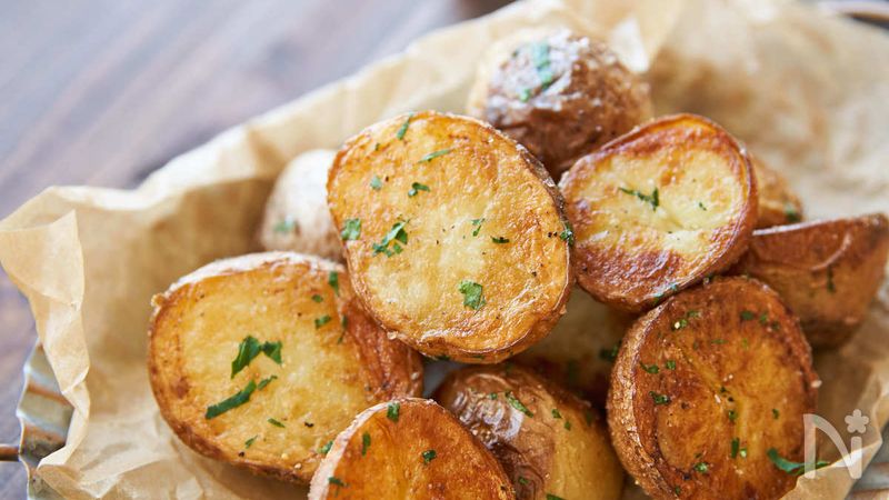 少量油 フライパンでつくる 新じゃがのフライドポテト レシピサイト Nadia ナディア プロの料理家のおいしいレシピ