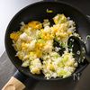 【５分でかんたん！キム卵チャーハン】男子喜ぶガッツリメニューの工程1