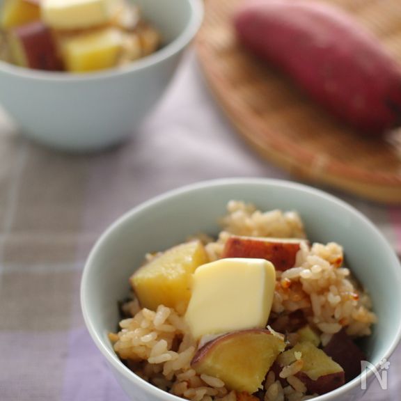 さつまいもと塩こんぶのバターごはん