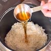 これ一杯で栄養チャージ✨お手軽【サバ缶の炊き込みご飯】の工程2