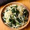 レンジで5分!【もやしとわかめの無限ナムル】胡麻油香る♩