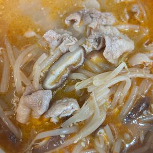 kanachandeesuuuの作ってみた!投稿(豚バラもやしのスタミナ♡ごま味噌スープ【#おかずスープ】)