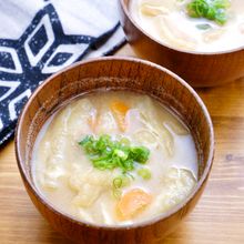 【1週間献立用】人参と油揚げのお味噌汁
