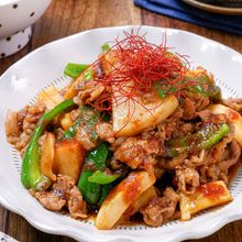 【牛肉と筍の焼肉たれ炒め】味付け簡単！ご飯が進む絶品おかず♡