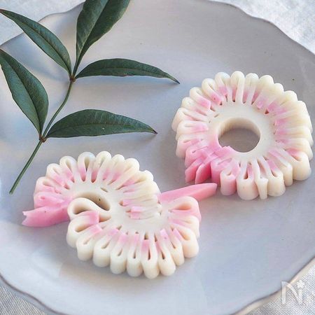 おせちのキホン 芸術 かまぼこで作る鶴 By むっちんぷりん レシピサイト Nadia ナディア プロの料理家のおいしいレシピ