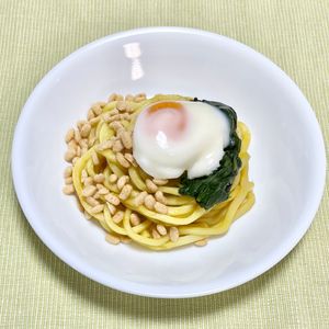 キャピタンの作ってみた!投稿(カレー釜玉うどん【チンして混ぜるだけ！】)