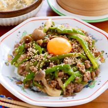 【ピーマンとひき肉のあんかけ丼】簡単ごはん泥棒！