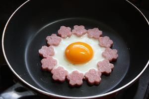 可愛い目玉焼き☆さくら | レシピサイトNadia