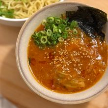つるっと食べられる！濃厚ごま味噌豚キムチつけ麺