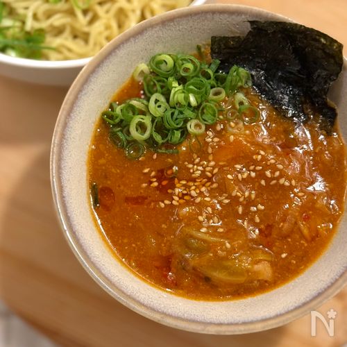 つるっと食べられる!濃厚ごま味噌豚キムチつけ麺