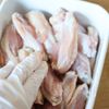 鶏手羽中のほったからしエスニックオーブン焼きの工程1