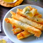 ふふおつまみ♡【餃子の皮でチーズと紫蘇くるくる】