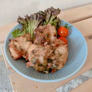 あーちゃん·͜· ♡の作ってみた!投稿(梅干し×大葉でパクッとさっぱり♪【うめ～唐揚げ】)