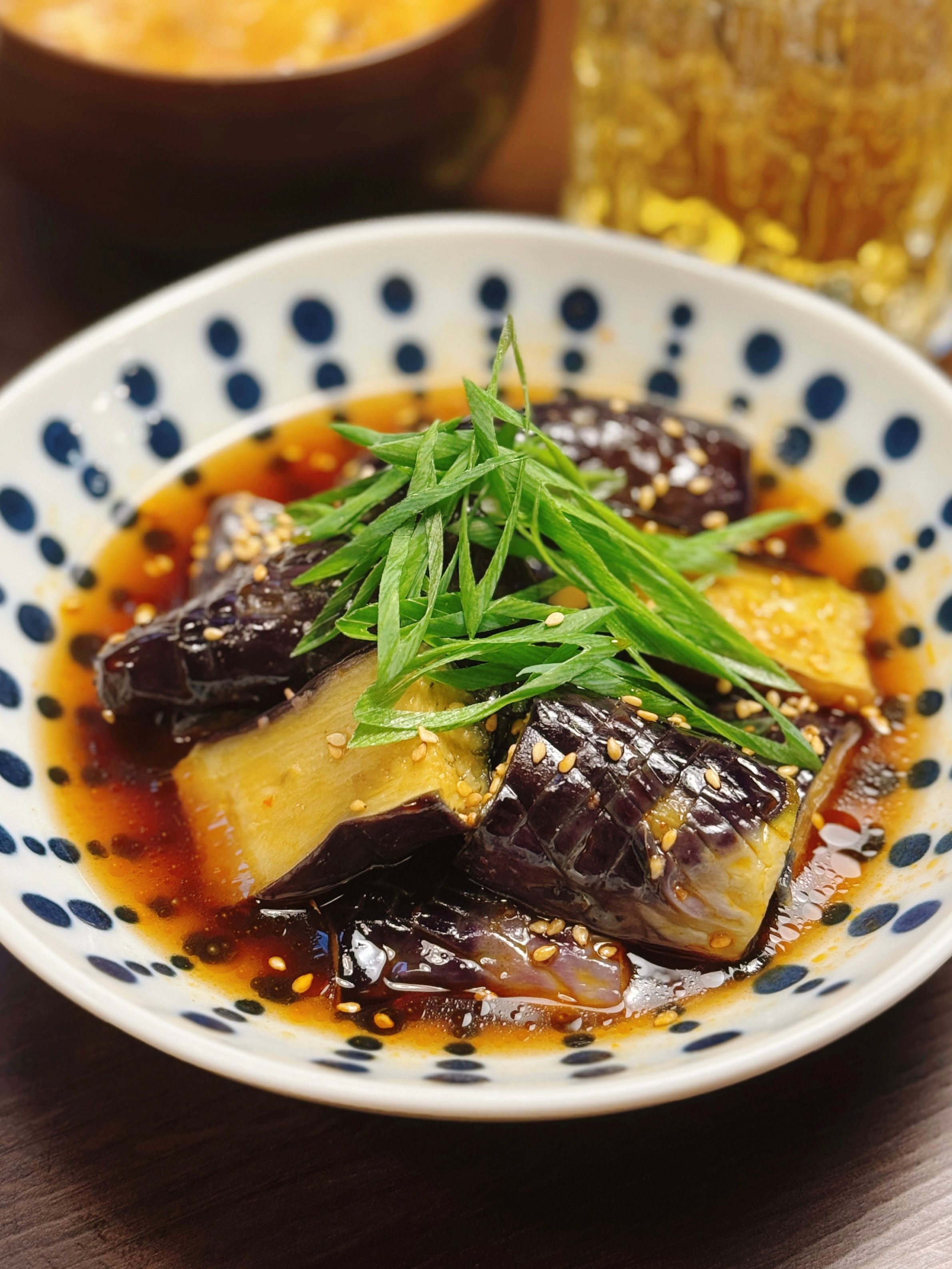 茄子のピリ辛香味揚げ浸し】にんにく香るタレでビールが進む