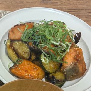 aの作ってみた!投稿(【鮭と夏野菜のサクじゅわ照り焼き】ごはんがすすむ絶品レシピ)
