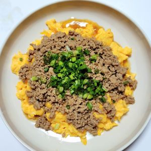ふうかの作ってみた!投稿(ふわふわたまごのひき肉あんかけ。)