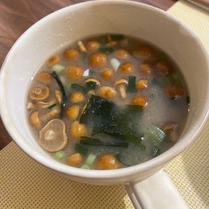 金の作ってみた!投稿(【豆腐となめことわかめのお味噌汁】たっぷり具材で満足感◎)
