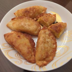 たりおの作ってみた!投稿(【リメイク】家族争奪戦♪冷めても旨し♪ポテサラ揚げ餃子風♪)