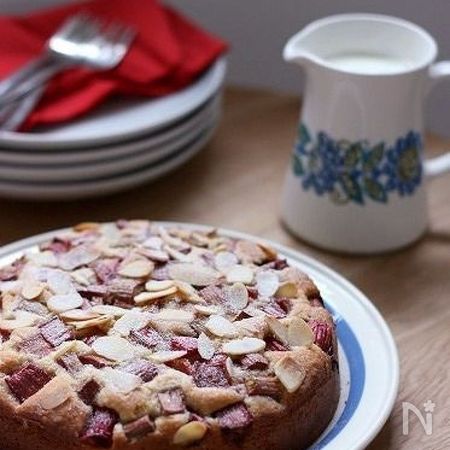 ルバーブのアーモンドケーキ By Kt レシピサイト Nadia ナディア プロの料理家のおいしいレシピ