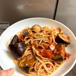 ケの作ってみた!投稿(【なすとベーコンのピリ辛トマトパスタ】カフェ風簡単ごはん♪)