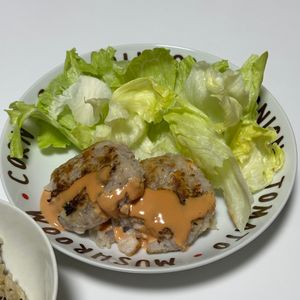 しんやの作ってみた!投稿(ぷりっぷりエビとれんこんのハンバーグ)
