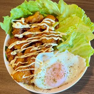 料理_新米パパの作ってみた!投稿(【カレーマヨチキン丼】鶏むね肉で絶品節約ごはん♡)