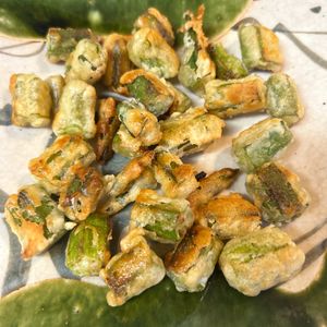 サラの作ってみた!投稿(少ない油でカリカリッ！おつまみ･おやつに「オクラの唐揚げ」)
