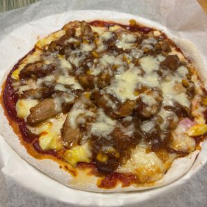 iwackの作ってみた!投稿(クリスピー照りマヨチキンピザ風)