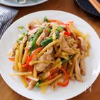 『鶏むね肉とじゃがいもとピーマンの青椒肉絲』節約にも◎