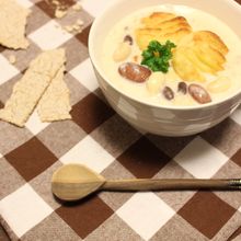 これからの季節に！ニョッキ風じゃが芋餅入りビーンチャウダー