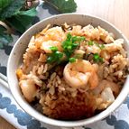 具材いれて炊飯器任せ♡むき海老と塩昆布の中華風炊きこみご飯